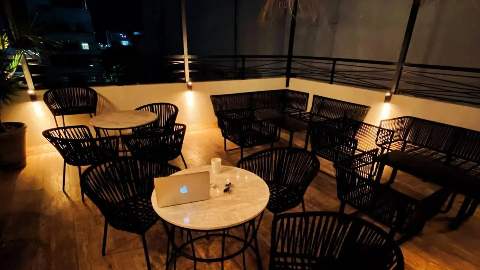 Emiliano 42 Condos Boutique Playa del Carmen Apart Otel