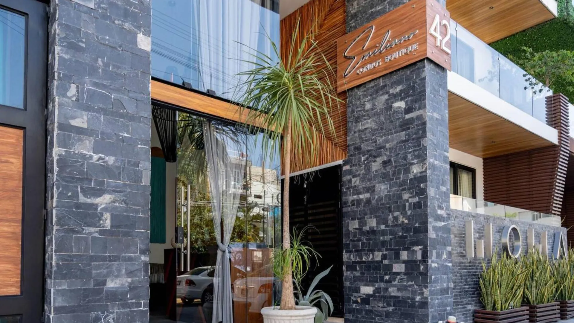 Emiliano 42 Condos Boutique Playa del Carmen Meksika