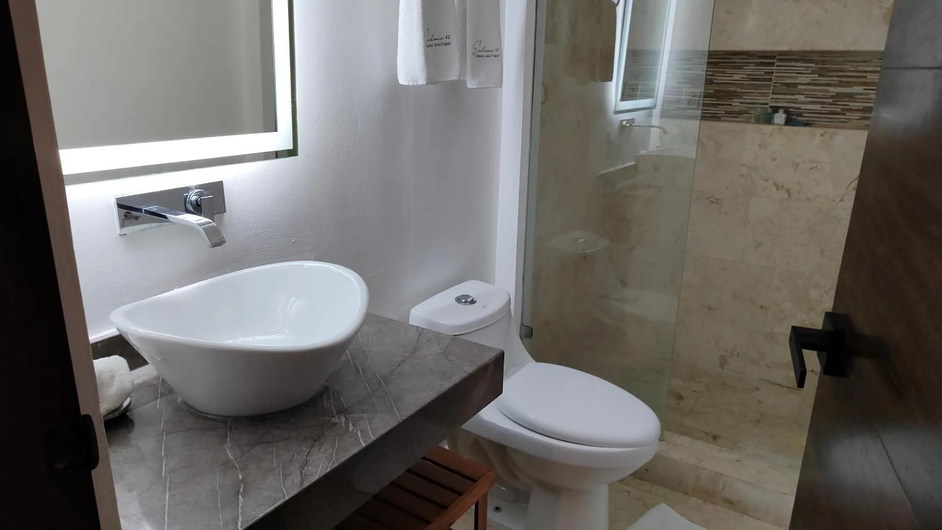 Emiliano 42 Condos Boutique Playa del Carmen Meksika